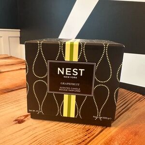 NIB Nest 3-wick Grapefruit candle
